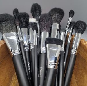 Morphe makeup brush set